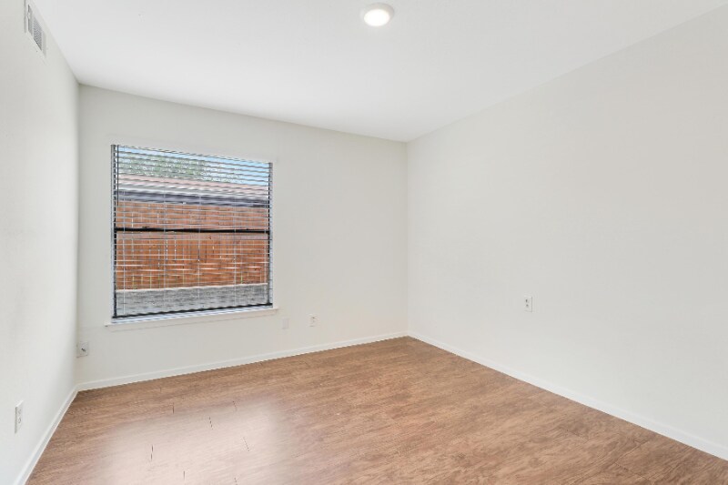 Building Photo - 5729 Pinon Vista Dr