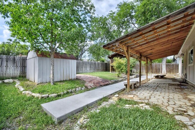 Building Photo - 3429 Harvest Dr