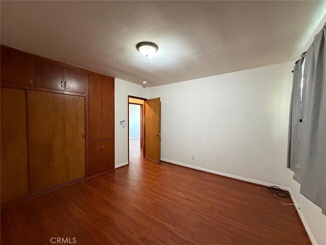 Building Photo - 1419 Prospect Ave