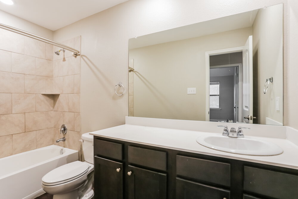 Building Photo - 3013 Colorado Dr