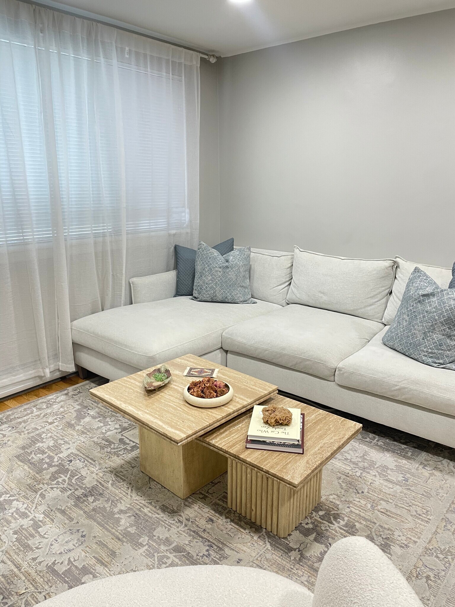 Building Photo - 100 Lakeview Ave