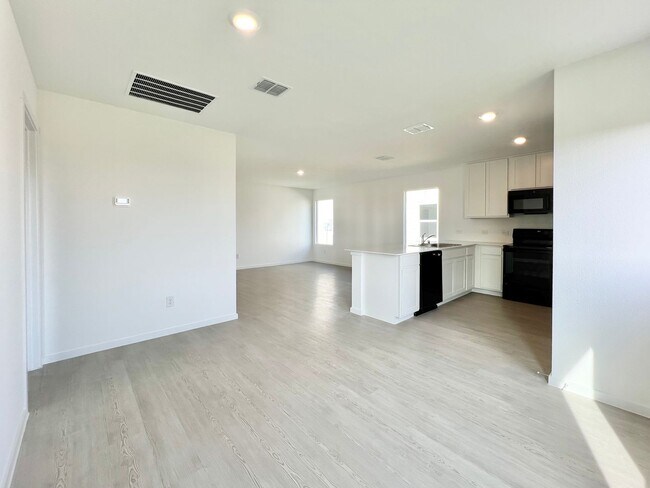 Building Photo - New Build in the Lovely Rosemary Ridge Subdivision