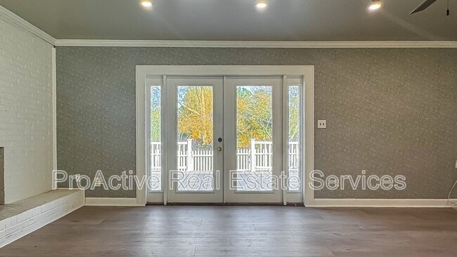 Building Photo - 5100 Shenstone Dr