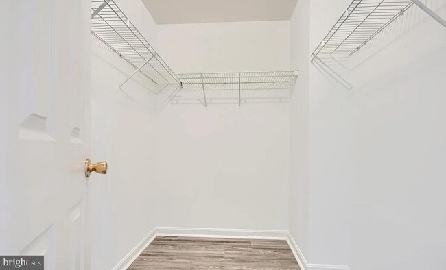 Building Photo - 4 Maya Way