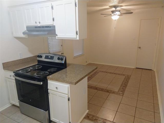 Building Photo - 3600 Biscay Dr