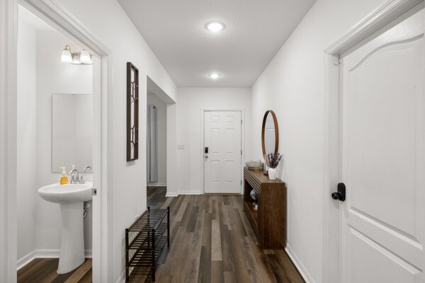 Building Photo - 14282 Coronado Dr