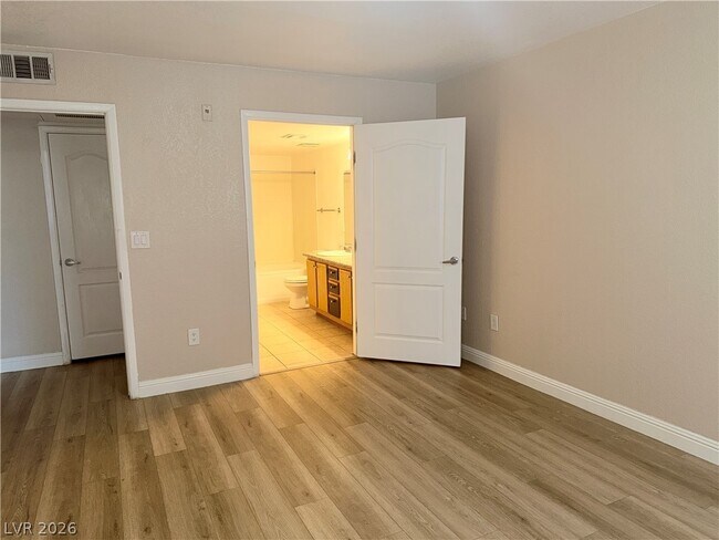 Building Photo - 5055 W Hacienda Ave