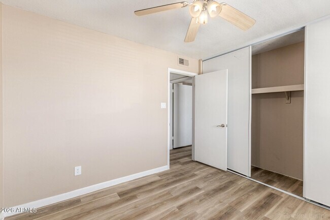 Building Photo - 5995 N 78th St
