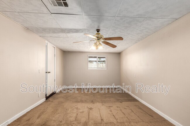 Building Photo - 10546 E Boise St