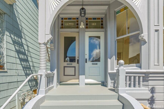Building Photo - 519 Capp St
