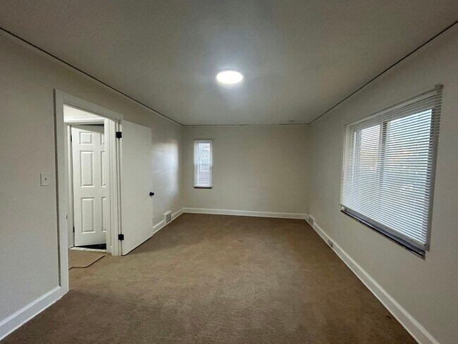 Building Photo - 9585 Terry St