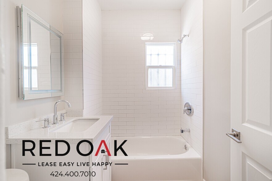 Building Photo - 819 N Madison Ave