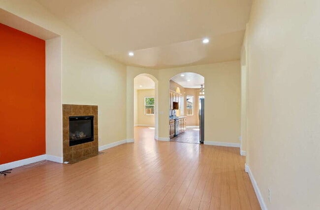 Building Photo - 2621 Mysin Way