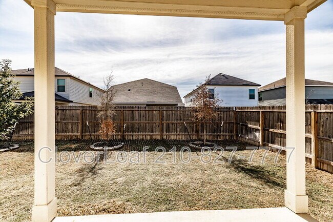 Building Photo - 2450 Dry Moss Way