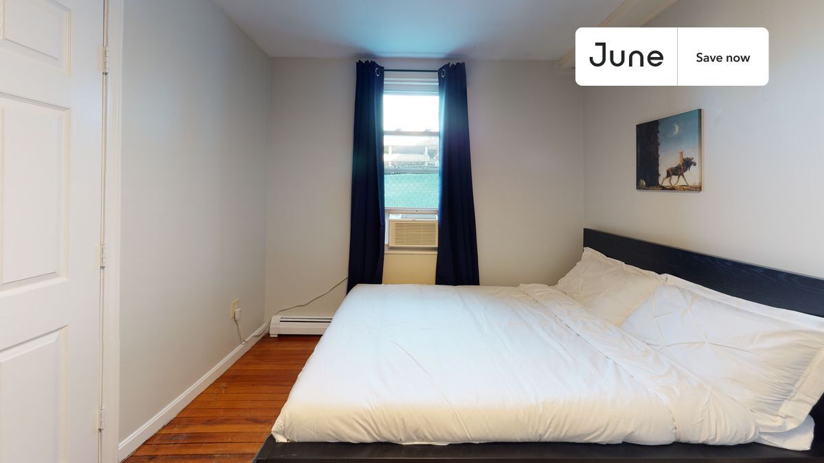 Building Photo - 14-18 Bacon Street