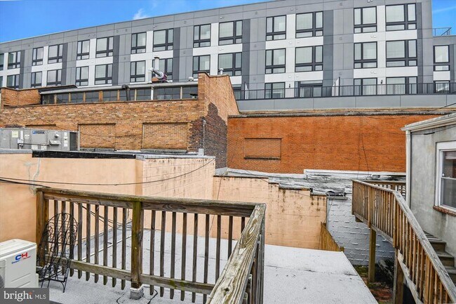 Building Photo - 1909 Aliceanna St