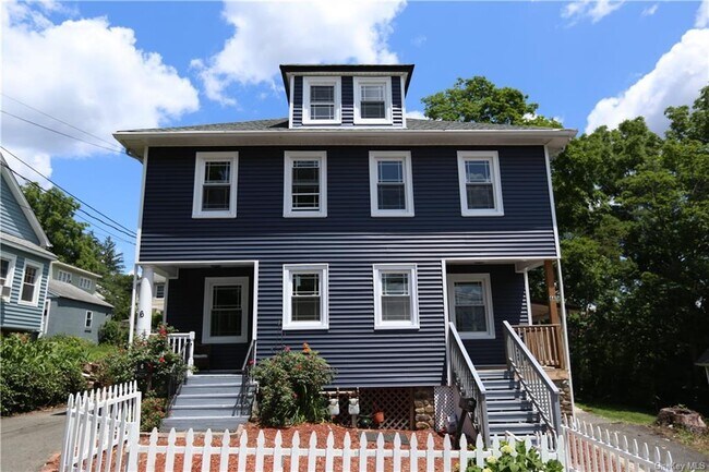Primary Photo - 6 Catherine St