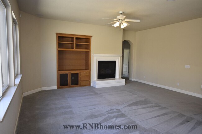 Building Photo - 204 Dodd Pl