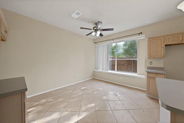 Building Photo - 745 Woodridge Dr