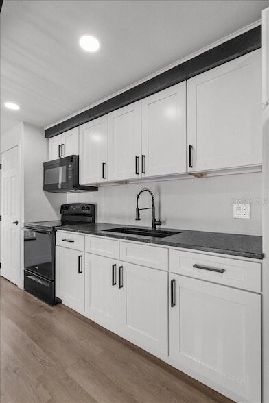 Building Photo - 4414 Overlook Dr