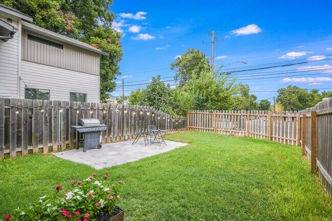 Building Photo - 2414 E Martin Luther King Jr Blvd