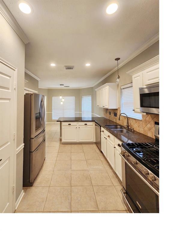 Building Photo - 16302 Flint Run Way