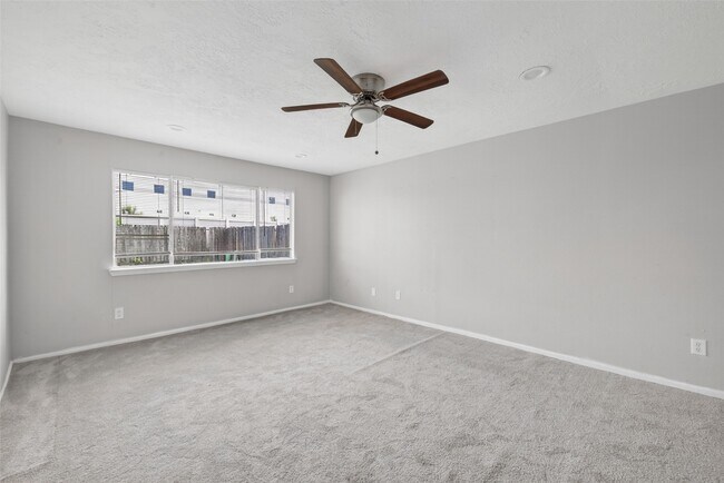 Building Photo - 8203 Lone Quail Dr