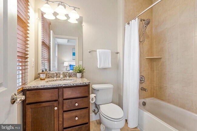 Building Photo - 4531 Westhall Dr