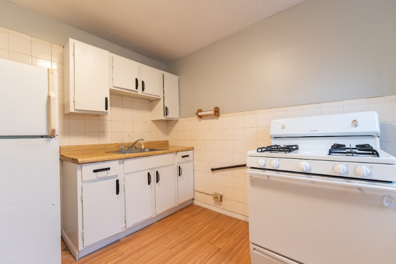 Building Photo - 672 N Main St