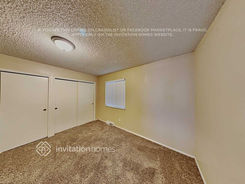 Building Photo - 998 S Miller St