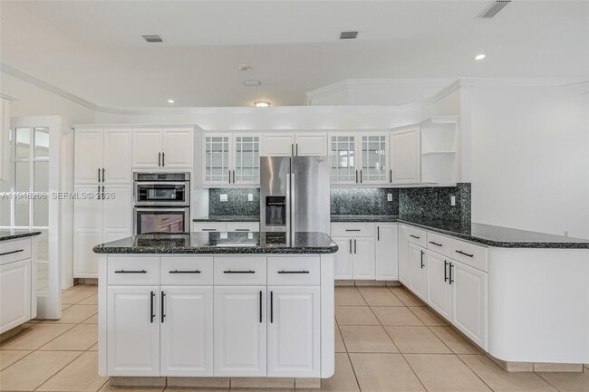 Building Photo - 10261 SW 58th St