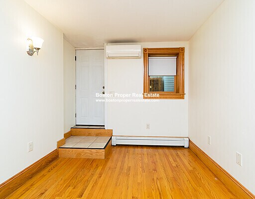 Building Photo - 46 Garden St