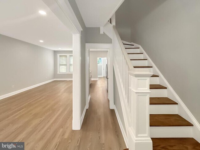 Building Photo - 3130 Normount Ave