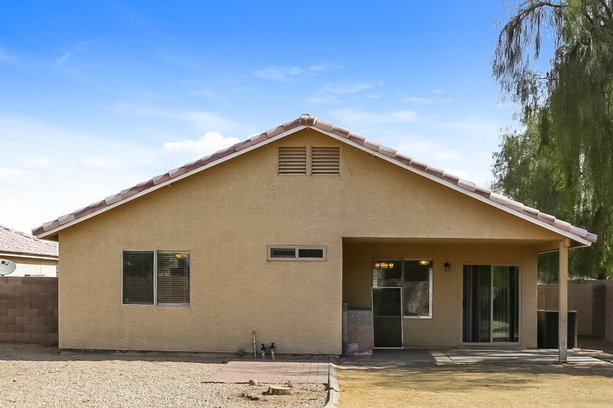 Building Photo - 947 E Via Elena St