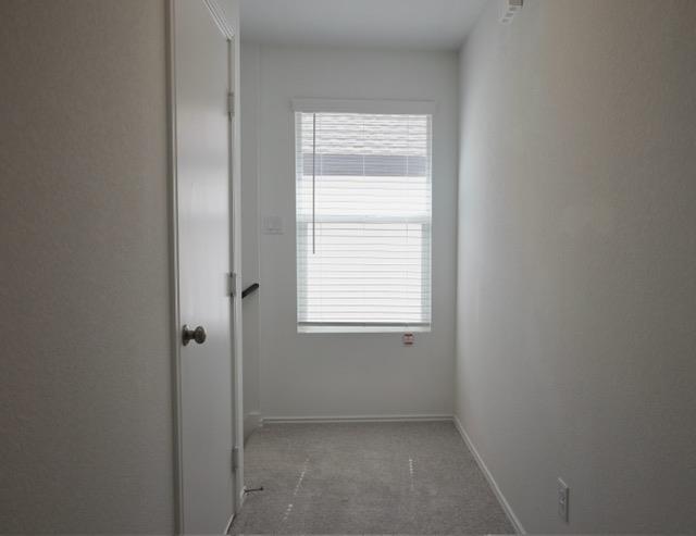 Building Photo - 287 Bugbee