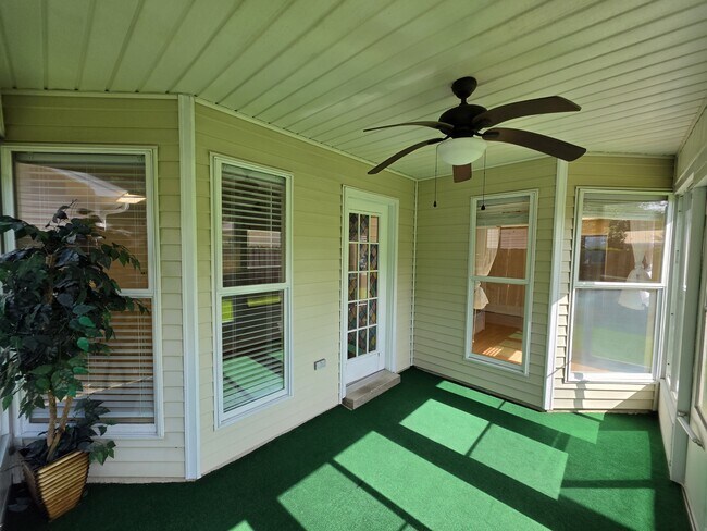 Building Photo - 148 Meadowbrook Ct