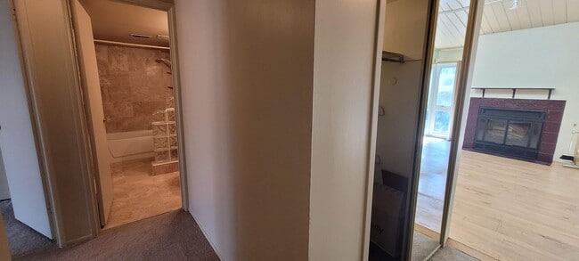 Building Photo - Two-Bedroom Condo| Parking + WiFi Included!