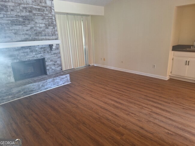 Building Photo - 1514 Stoneleigh Cir