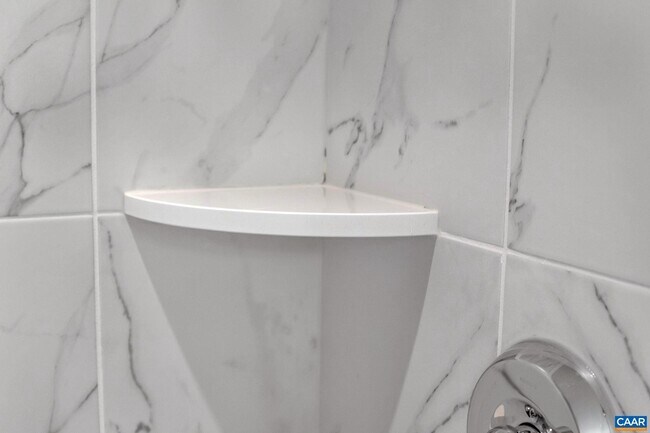 Building Photo - 6053 McComb St