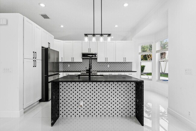 Building Photo - 6009 Royal Birkdale Dr