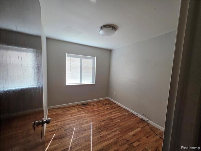 Building Photo - 20059 Washington St