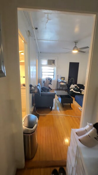 Building Photo - 81 Westland Ave