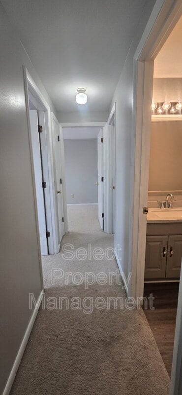 Building Photo - 5412 Scepter Ct