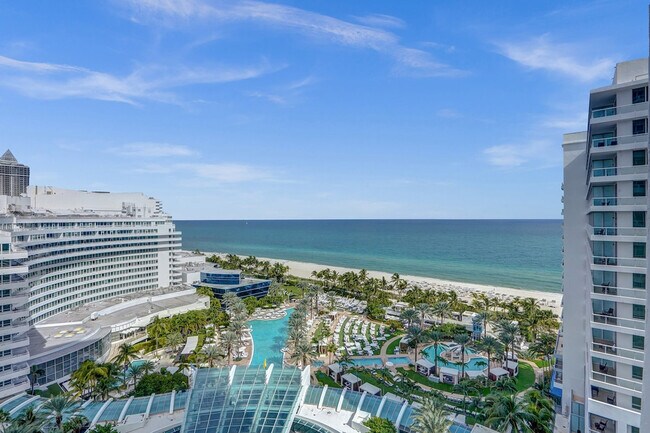 Building Photo - 4401 Collins Ave
