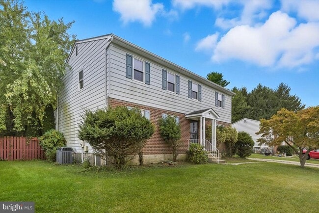Building Photo - 2117 Chantilla Rd