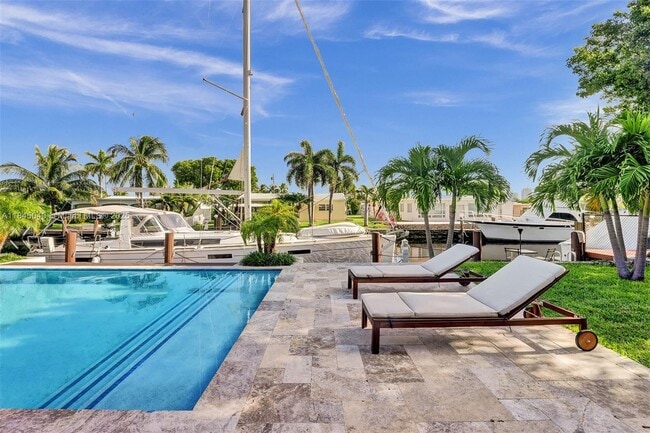 Building Photo - 1021 Guava Isle
