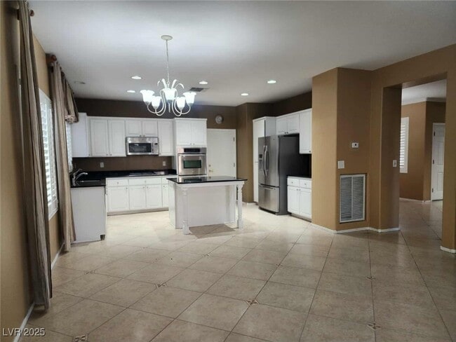 Building Photo - 2934 Maffie St