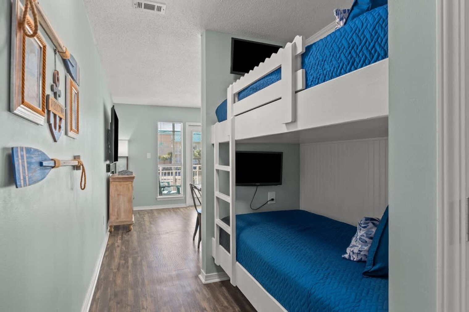 Building Photo - 3191 Scenic Hwy 98