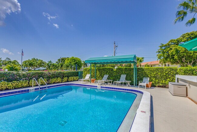 Building Photo - 52 Yacht Club Dr