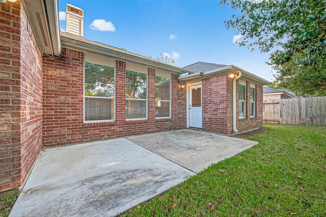 Building Photo - 26414 Suffield Glen Ln